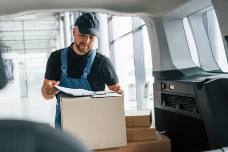 Szybki transport paczki do Anglii