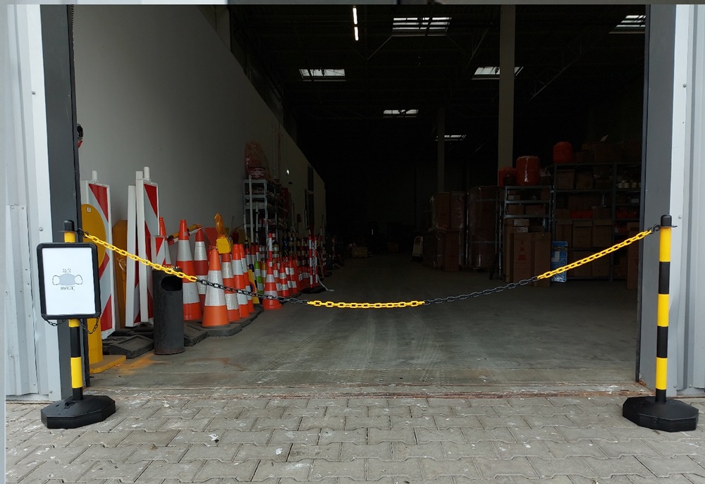 słupki do łańcucha